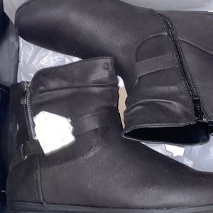 NWT Torrid Slouch zip Bootie